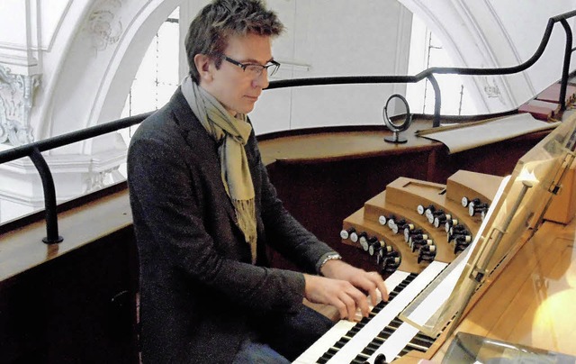 Kantor Markus Mackowiak an der Klais-Orgel im Bad Sckinger Mnster   | Foto: Michael Gottstein