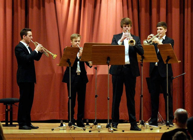 Das Trompetenquartett mit Thomas Himme...reistrgerkonzert von Jugend musiziert  | Foto: WOLFGANG KUENSTLE               