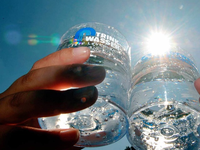 Das Ihringer Trinkwasser wird  weiterh...rbund dient  als  Notwasserversorgung.  | Foto: dpa