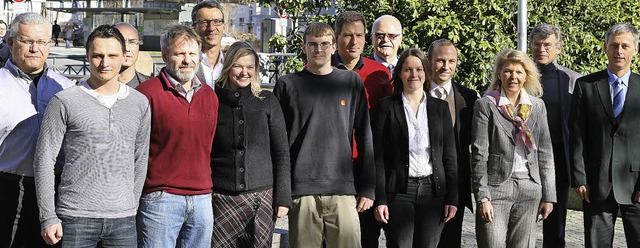 Brgermeister Michael Wilke, Georg Lut...links) mit Vertretern der Unternehmen.  | Foto: Katharina Bartsch