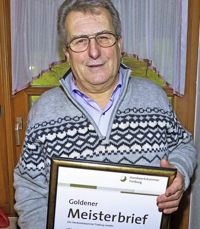 Walter Lorenz erhielt den Goldenen Meisterbrief als Kfz-Mechaniker  | Foto: Barbara Odrich-Rees