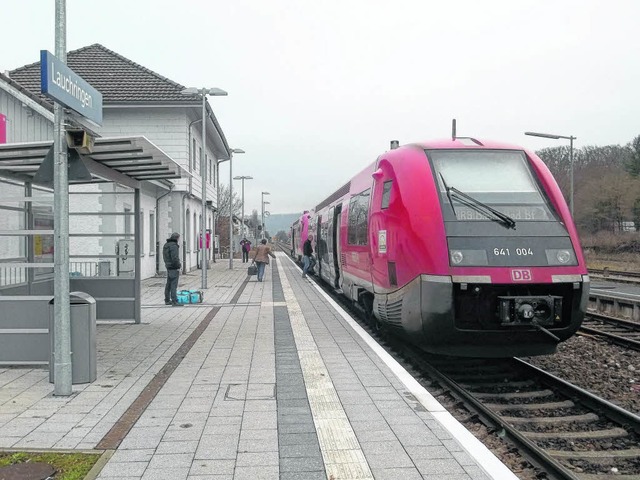In der Nhe des Bahnhofes in Lauchring...-Jhrige vom Zug erfasst und gettet.   | Foto: SK