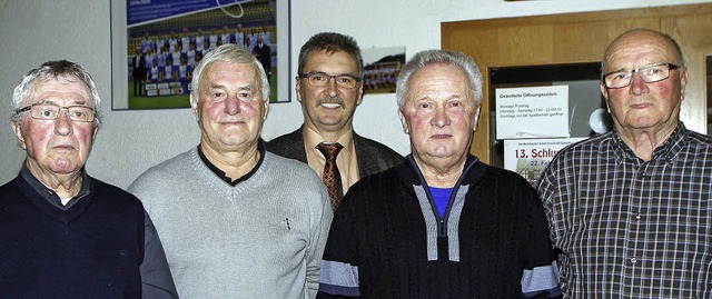 Neue Ehrenmitglieder: (von links) Herb...8211;, Norbert Mnschke, Herbert Kloos  | Foto: h. fssel