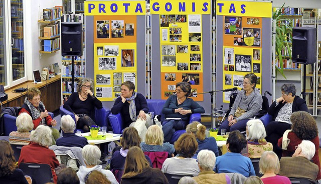 Politisch aktive Frauen erzhlten am F...ez, Pilar Buesa und Emilia Mortillaro   | Foto: rita eggstein