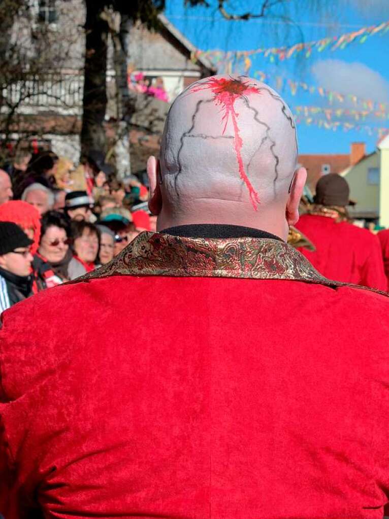 Der Fuhrmannstag zieht Tausende von Narren an.