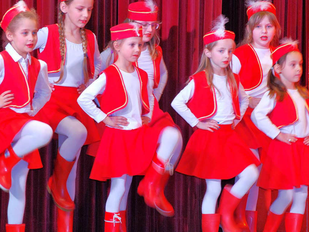 Schon die Kleinen vom Narrensome prsentierten  stolz eine Choreographie.