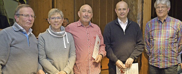 SVK-Vorstandsvorsitzender Andreas Kohl... Doris und Klaus Cromer (von rechts).   | Foto: Gerhard Lck