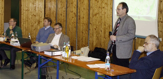 Werner Konold , Matthias Krug, Walter ...fo-Veranstaltung zum Biosphrengebiet.  | Foto: Rmmele