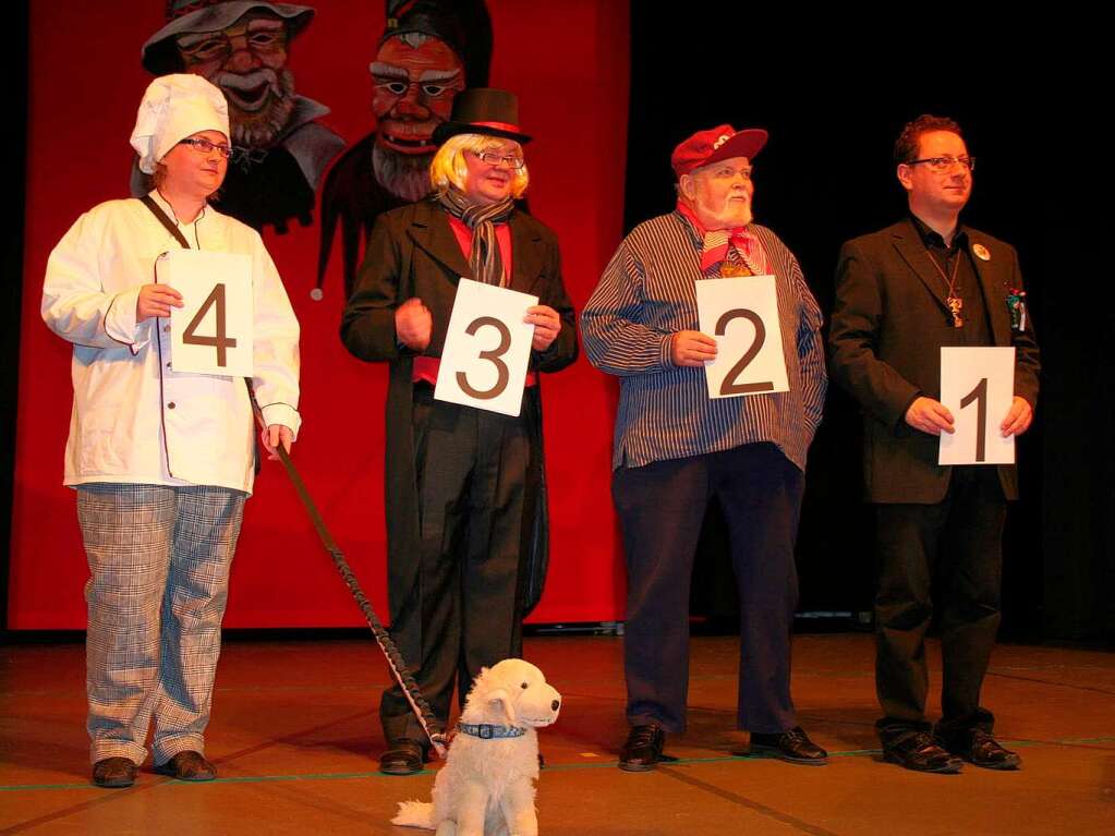 Der Wahlkampf 2014. Zur Wahl standen diese vier Kandidaten (von links): Sunneferdi, Dr. Dr Fliegenmark, Coach und der Amtsinhaber.