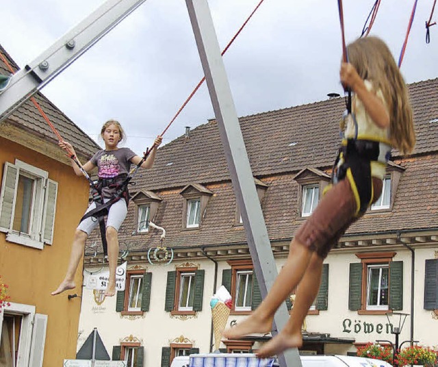 Beim Stdtlifest gibt es immer wieder Attraktionen fr Jung und Alt.  | Foto: Jacob