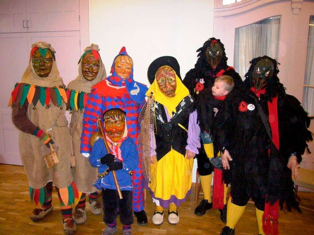 Hästräger besuchten auch die Sprachheilschule in Emmendingen. Hästräger besuchten auch die Sprachheilschule in Emmendingen.