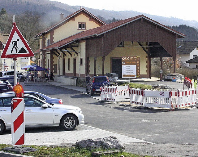 Noch zwei Wochen, dann ist der Parkplatz Anschluss Mitte fertig.   | Foto: Kerckhoff