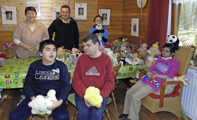 Im Kinderheim Doll bergab BZ-Regional...ne, von links) Axel, Daniel und Edda.   | Foto: Michael Gottstein