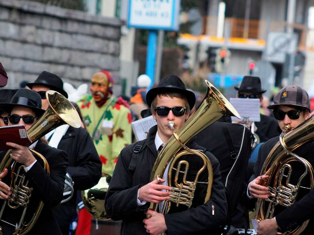 Buntes Treiben in der Kurstadt: der Bad Krozinger Fasnet-Umzug 2014