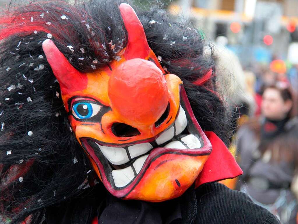 Buntes Treiben in der Kurstadt: der Bad Krozinger Fasnet-Umzug 2014