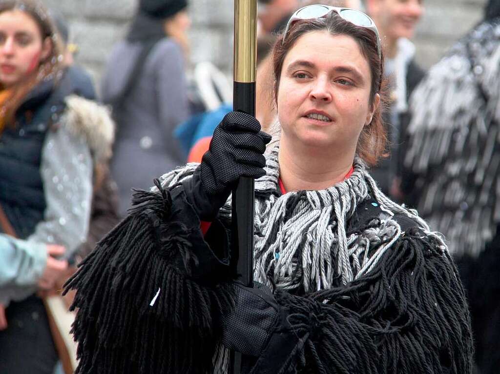 Buntes Treiben in der Kurstadt: der Bad Krozinger Fasnet-Umzug 2014