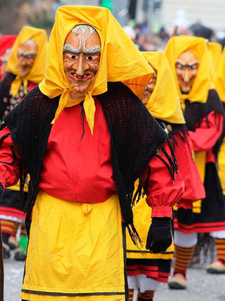 Buntes Treiben in der Kurstadt: der Bad Krozinger Fasnet-Umzug 2014