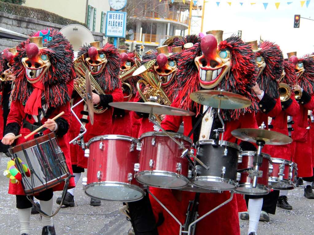 Buntes Treiben in der Kurstadt: der Bad Krozinger Fasnet-Umzug 2014