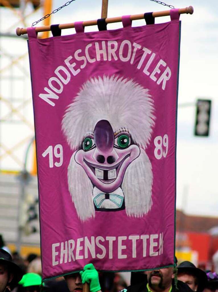 Buntes Treiben in der Kurstadt: der Bad Krozinger Fasnet-Umzug 2014