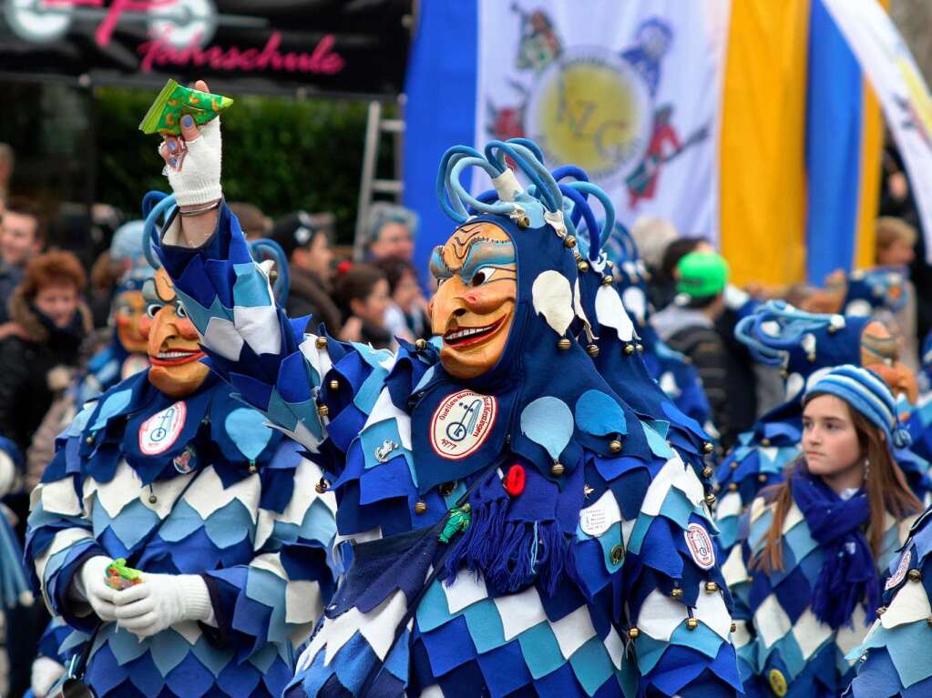 Buntes Treiben in der Kurstadt: der Bad Krozinger Fasnet-Umzug 2014