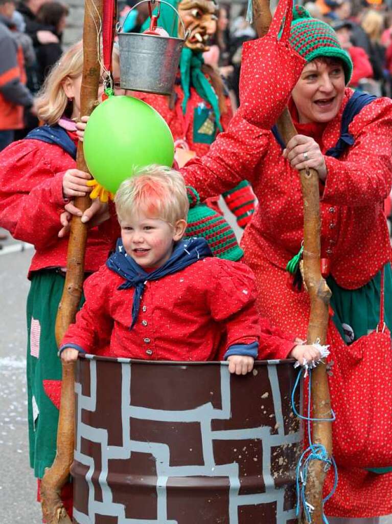 Buntes Treiben in der Kurstadt: der Bad Krozinger Fasnet-Umzug 2014