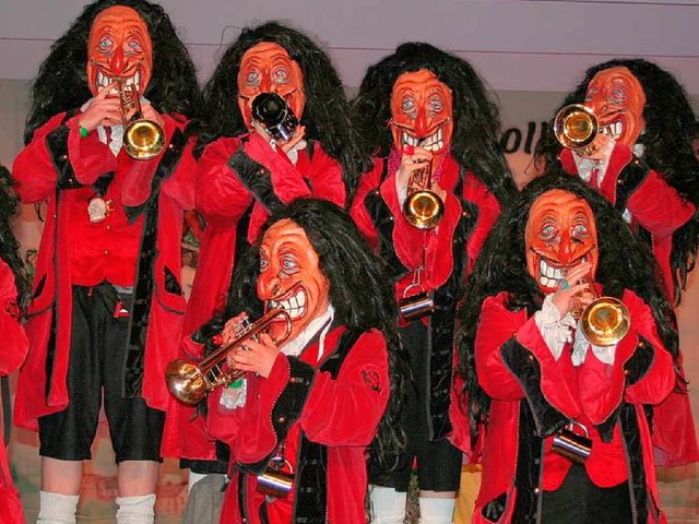 Die Guggemusik Blchschade aus Neuersh...xenball in Kollnau stets gern gesehen.  | Foto: Karin Hei