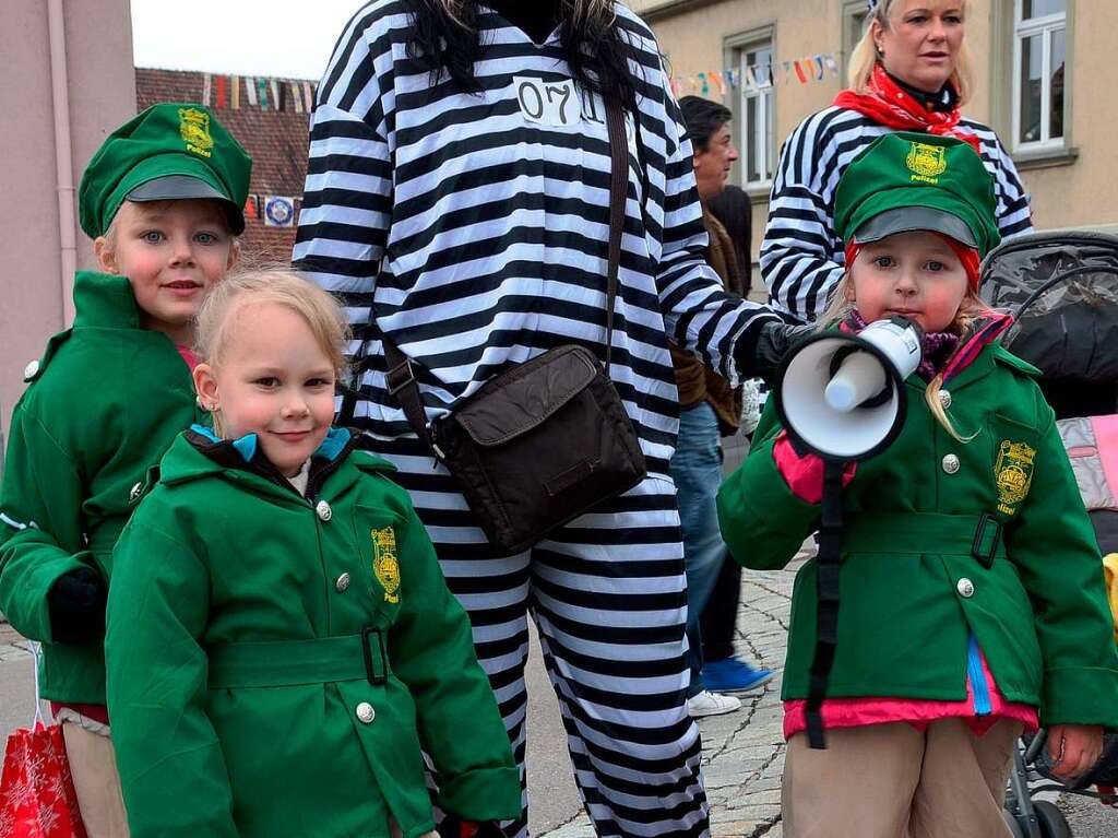 Viel Fantasie und Kreativitt bewiesen die nrrischen Gruppen beim Kinderumzug. Auch die Zuschauer hatten ihren Spa.