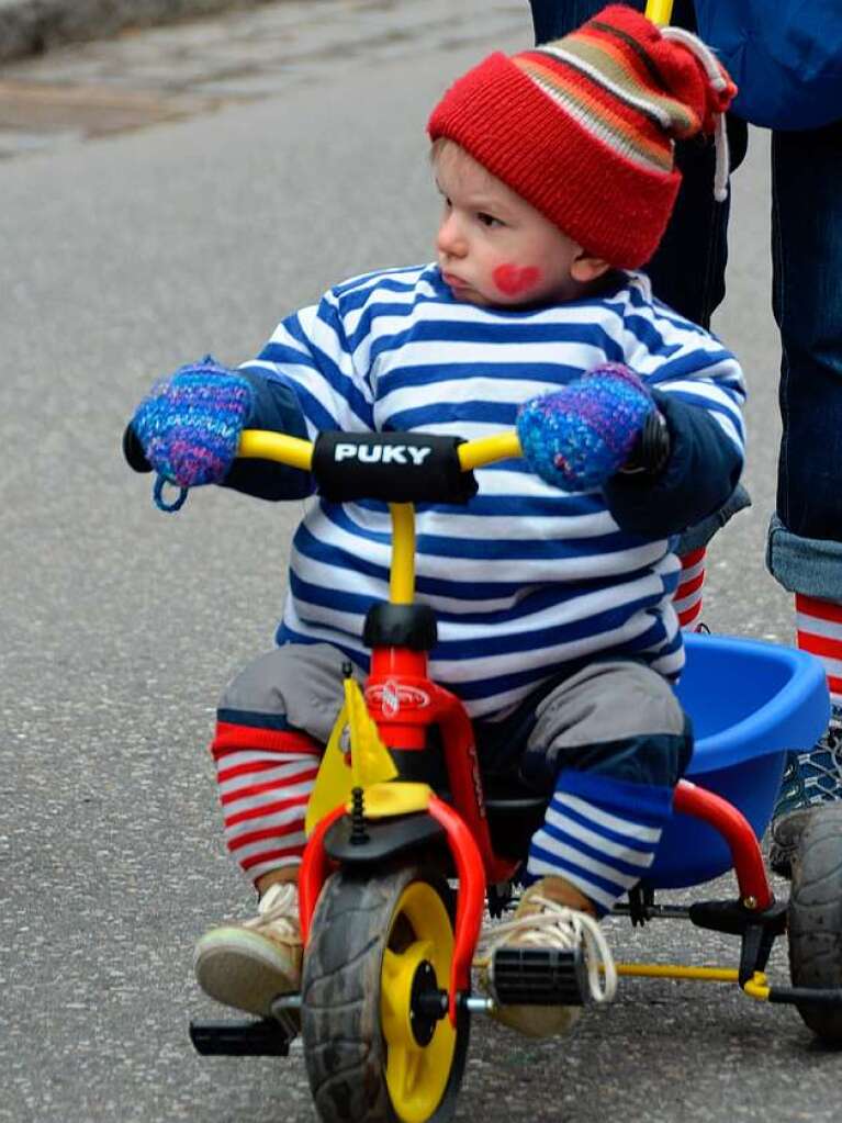 Viel Fantasie und Kreativitt bewiesen die nrrischen Gruppen beim Kinderumzug. Auch die Zuschauer hatten ihren Spa.