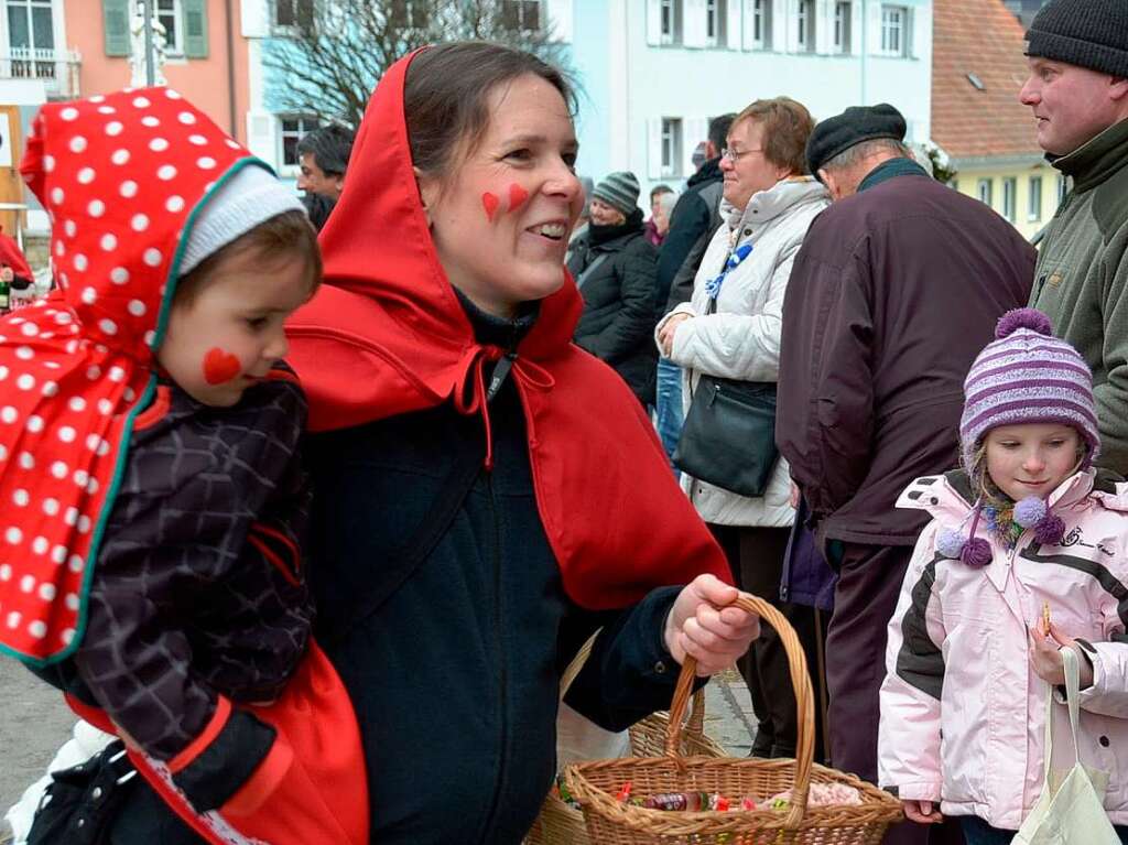 Viel Fantasie und Kreativitt bewiesen die nrrischen Gruppen beim Kinderumzug. Auch die Zuschauer hatten ihren Spa.