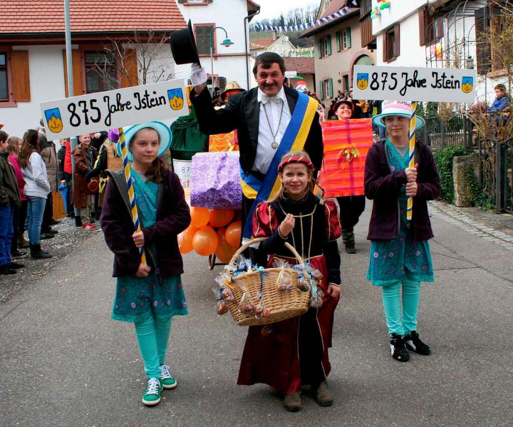 Fein herausgeputzter Ortsvorsteher zum groen Geburtstag.