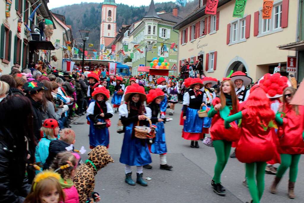 Beim Fasnachtsumzug in Zell kamen die Zuschauer aus dem Staunen nicht heraus