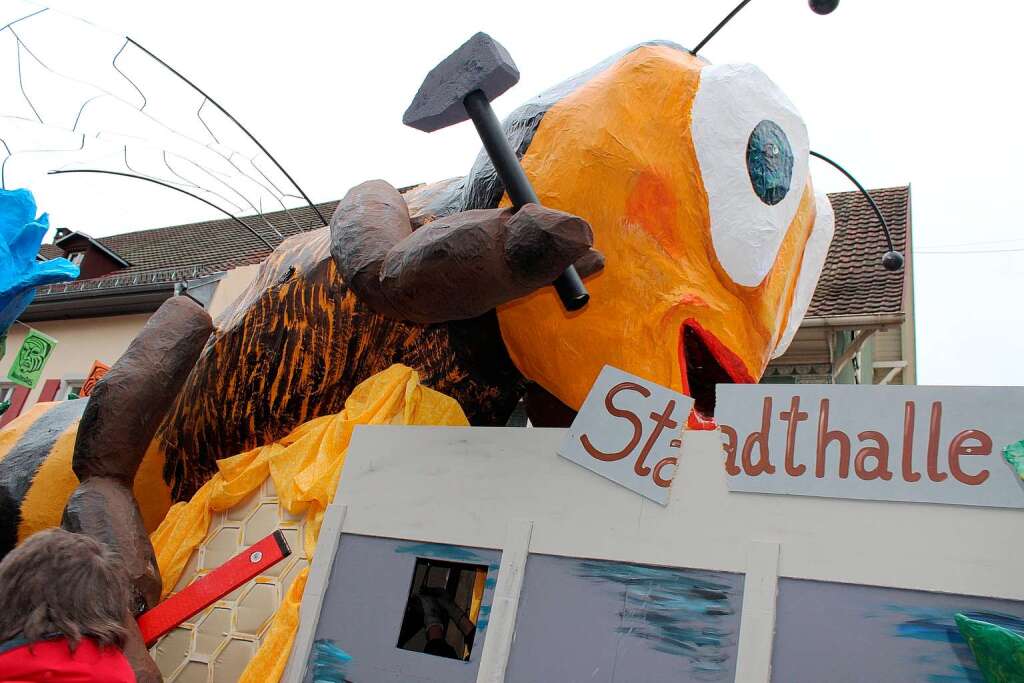 Beim Fasnachtsumzug in Zell kamen die Zuschauer aus dem Staunen nicht heraus Beim Fasnachtsumzug in Zell kamen die Zuschauer aus dem Staunen nicht heraus