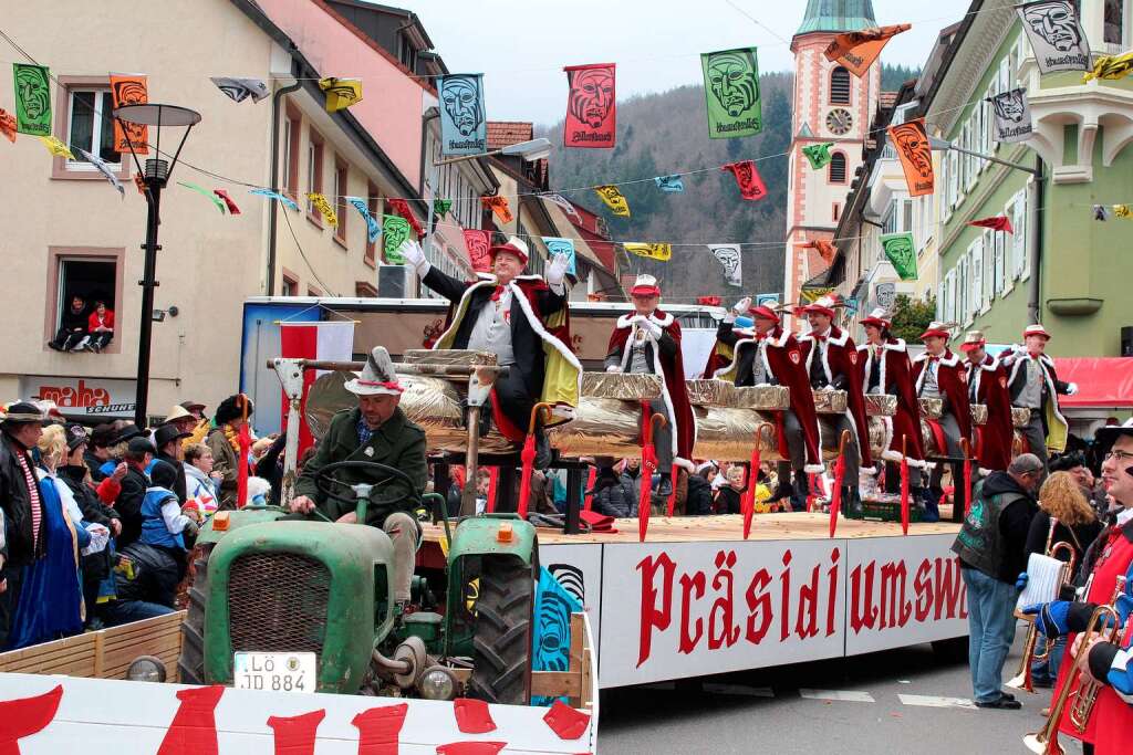 Beim Fasnachtsumzug in Zell kamen die Zuschauer aus dem Staunen nicht heraus