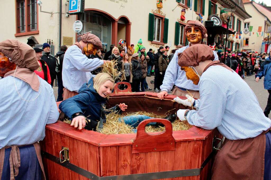 Beim Fasnachtsumzug in Zell kamen die Zuschauer aus dem Staunen nicht heraus