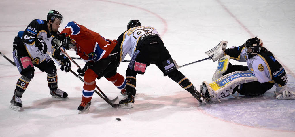 Bilder vom Playoffspiel EHC Freiburg - EV Fssen.