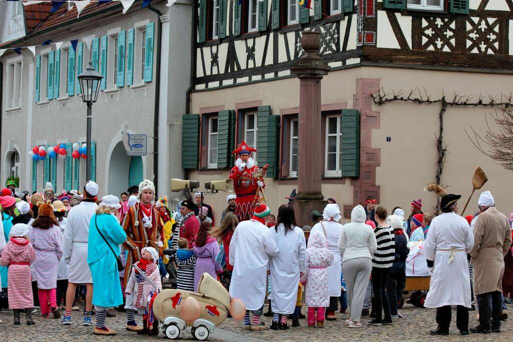 Wecken durch den Oberjokili und die Katzenmusik