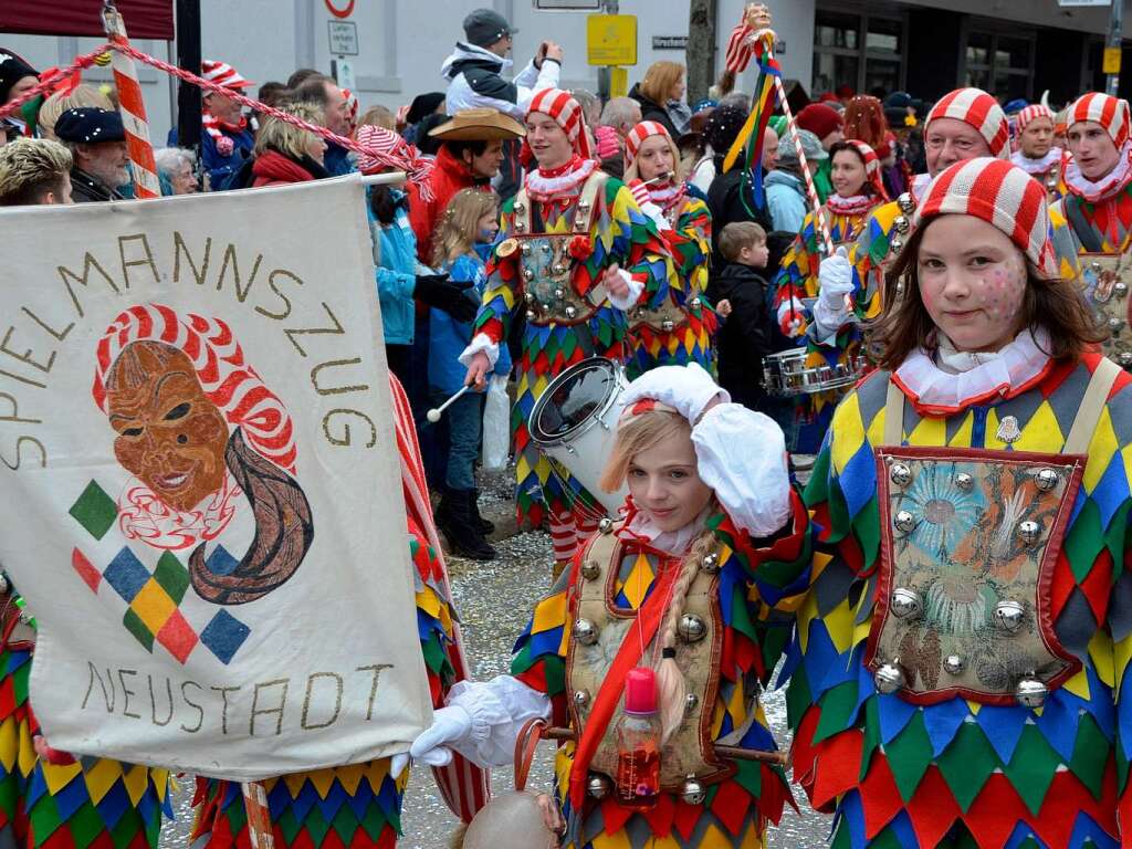 Umzug am Fasnetmendig in Neustadt