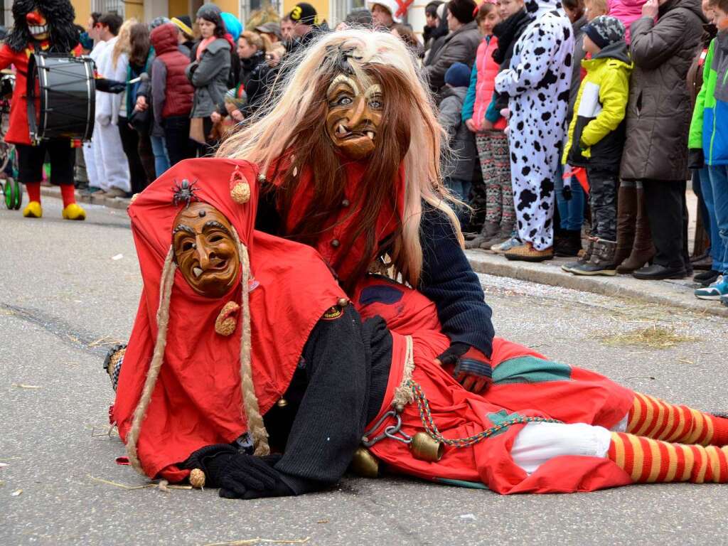 Umzug am Fasnetmendig in Neustadt