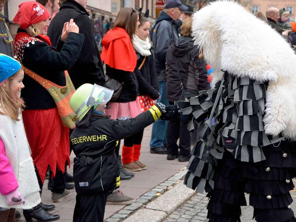 Umzug am Fasnetmendig in Neustadt