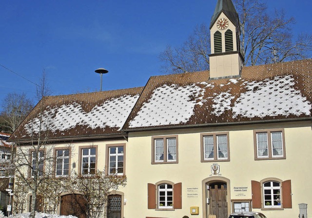 Das  ehemalige Schulhaus in Raich-Ried...dem Bhne werden fr Veranstaltungen.   | Foto: Sonja eiche