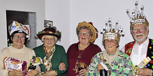 Beim traditionellen Kappen-Nachmittag ...ensdorff, Rosa Feit und Milla Owald.  | Foto: Diehl