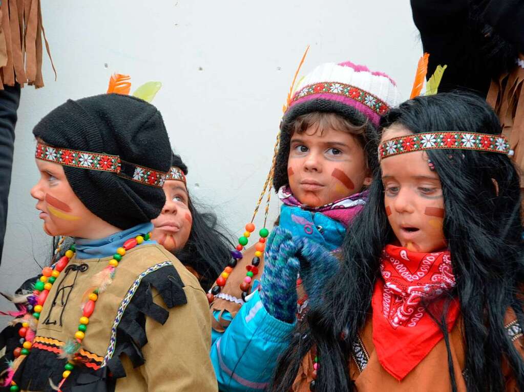 Die Indianer des Trachtenvereins schlugen ihren Wigwam auf.