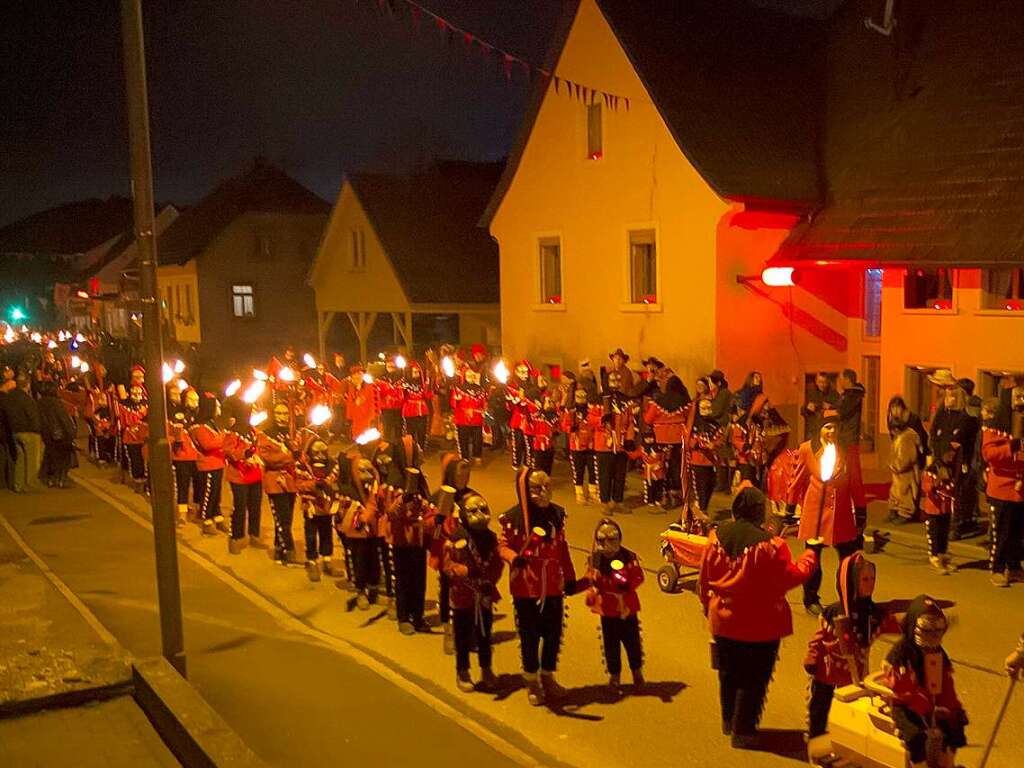 Impressionen vom Fackel- und Holzschlegelumzug am Fasnetsmndig in Niederwinden.