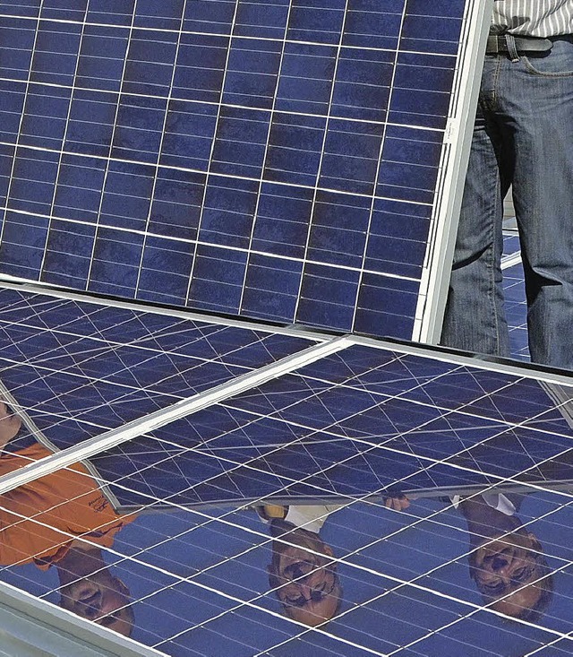 Energiesparen ist Thomas Klugs Thema &#8211;  ob auf dem Dach<ppp></ppp>  | Foto: Michael Gilg