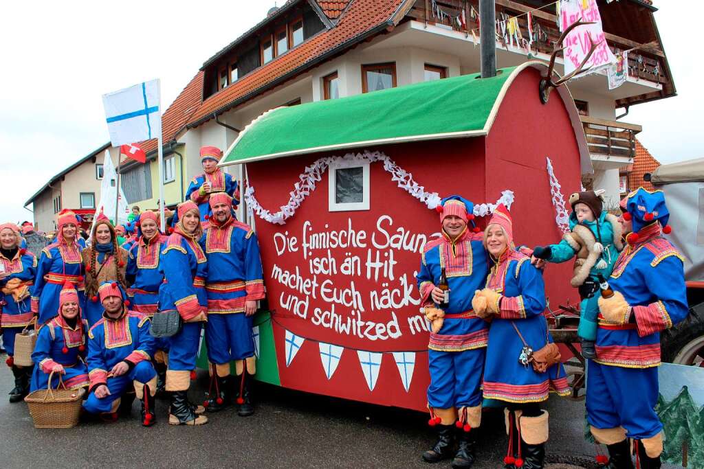 Mit ihrer Sau(n)erei kamen die Finnen ins nrrische Dorf (Gruppe Markus Lucke).