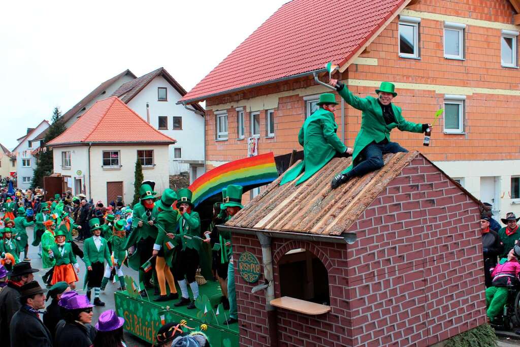 Grn, grn, grn sind alle meine Kleider: Der St. Patrick`s Day (Gruppe Patrick Oschwald) wurde ausgelassen gefeiert.