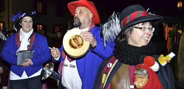 Fasnet ade (von links): Sckelmeisteri...d Oberzunftmeisterin Johanna Trndle.   | Foto: Paul Berger