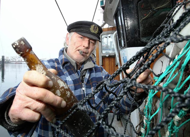 Konrad Fischer mit seinem Fund  | Foto: dpa