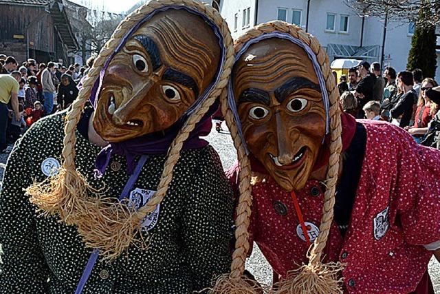 Ein Dorf voller Narren