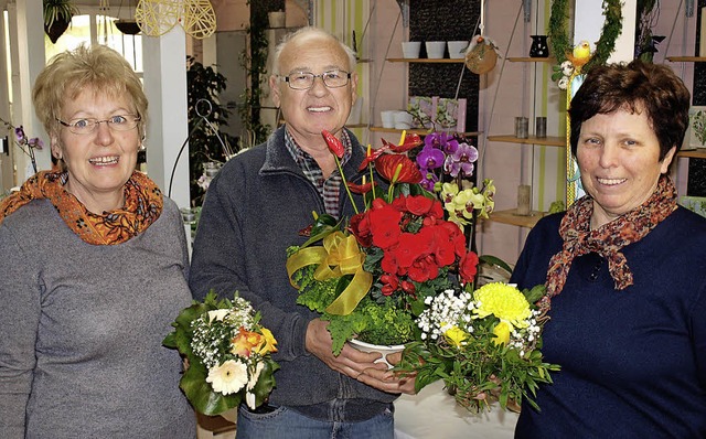 Bald wird man sie im Laden nicht mehr ...eister Rudolf Maier und Ursula Golomb   | Foto: Paul Schleer